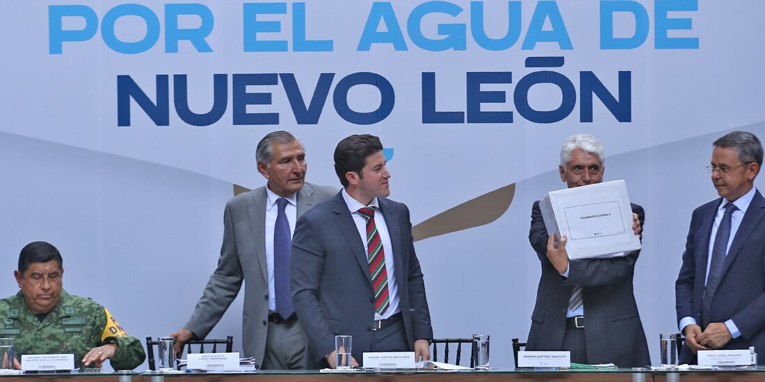 Samuel García y Adán Augusto López formalizan construcción del acueducto "El Cuchillo II".