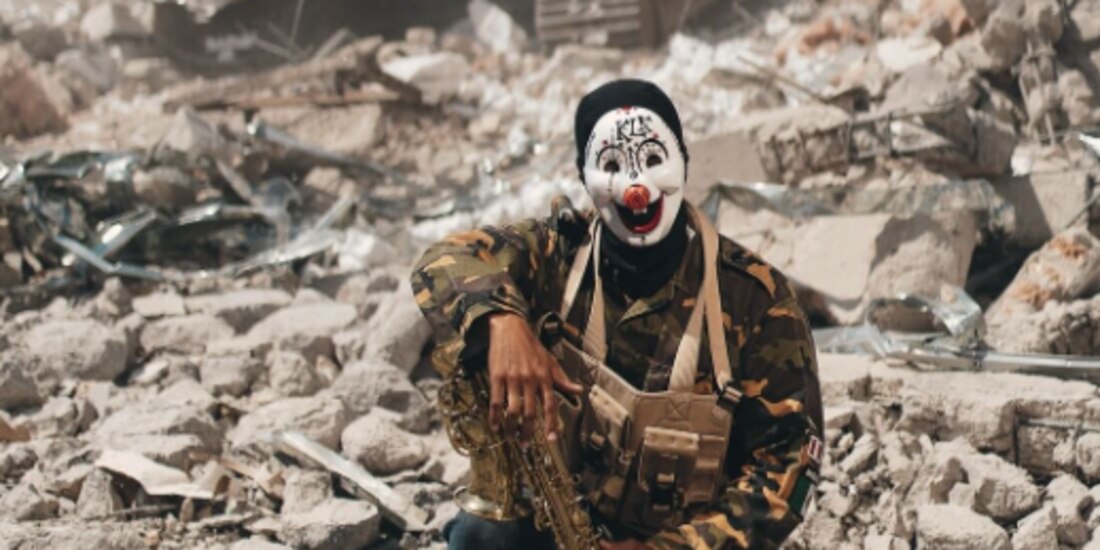 Un músico, durante la protesta para frenar las obras.