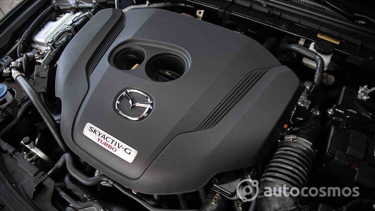 Motor Skyactiv G 2.5 Turbo que ofrece hasta 250 hp.