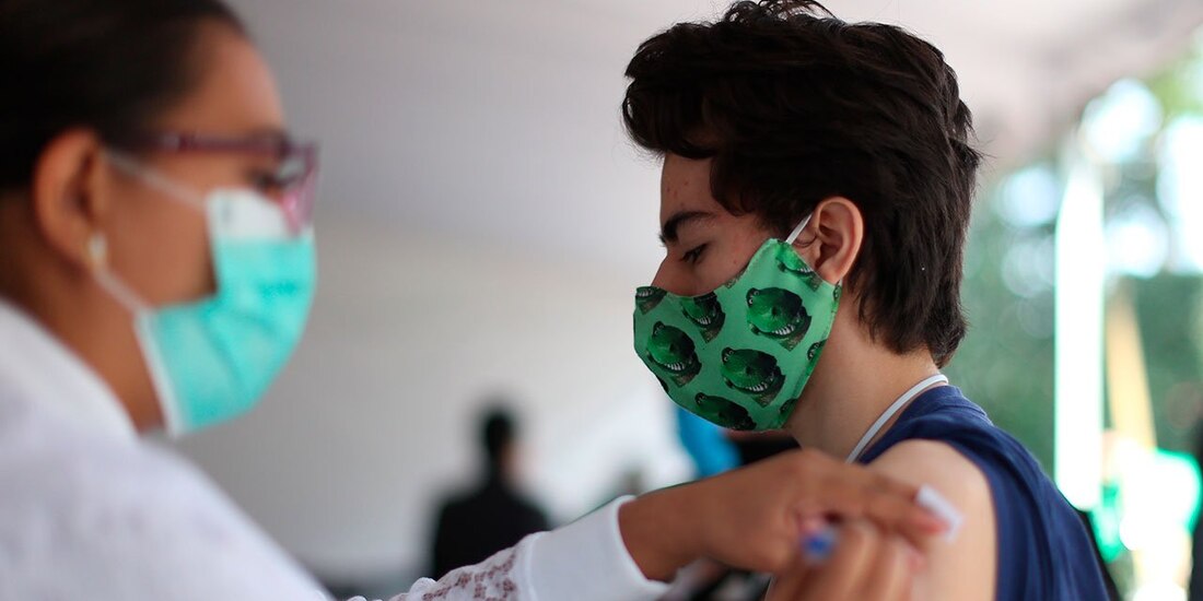Continúa campaña de vacunación contra COVID-19.