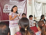 La consejera nacional de Morena, Beatriz Mojica Morga, encabezó la reunión de estructuras celebrada en la entidad.