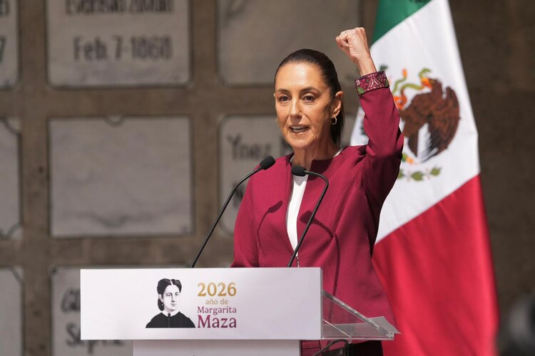 Sheinbaum honra legado de mujeres en la historia de México.