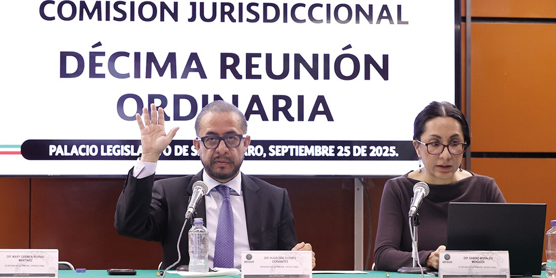 El morenista Hugo Eric Flores, en sesión de comisiones, ayer.