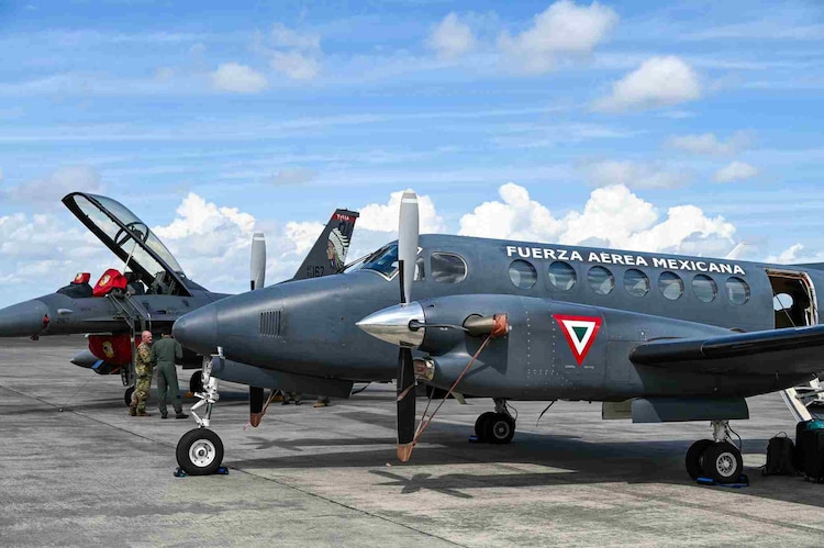 Ejercicio aéreo bilateral se llevó a cabo en la frontera compartida.