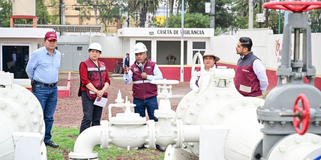 Ingenieros de la Comisión Nacional del Agua aceleraron el tendido de tuberías de alta capacidad en los límites con el canal general.
