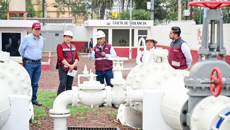 Ingenieros de la Comisión Nacional del Agua aceleraron el tendido de tuberías de alta capacidad en los límites con el canal general.