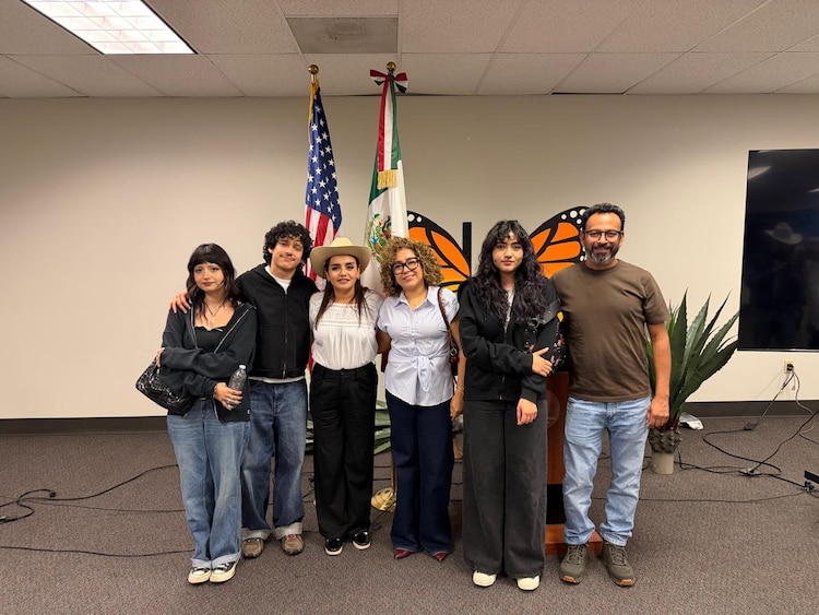 Autoridades michoacanas y líderes comunitarios abordan oportunidades comerciales para Uruapan en Estados Unidos.