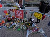Ciudadanos rinden homenaje a la única víctima letal y afectados en Kansas.