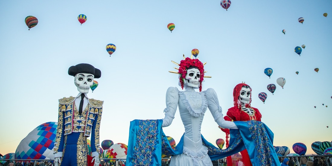 Las Catrinas Monumentales de Aguascalientes engalanan el Albuquerque International Balloon Fiesta en Nuevo México.