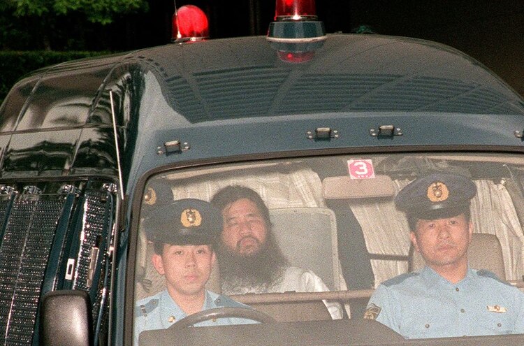 Imagen de la detención de Shoko Asahara