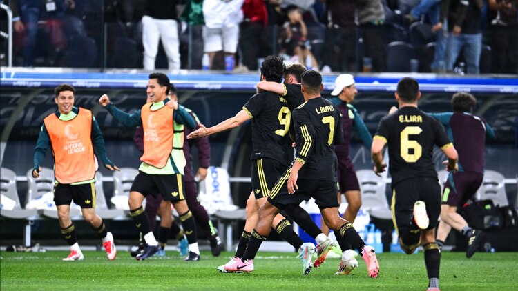 Futbolistas de la Selección Mexicana festejan un gol en la Concacaf Nations League 2025.