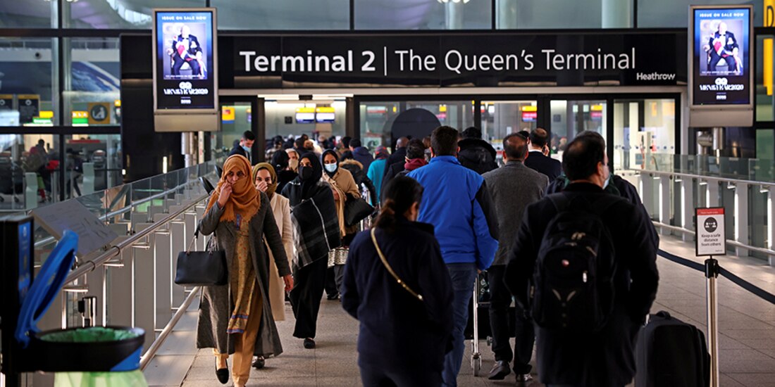 La cuarentena sería de 10 días después de llegar a Reino Unido.