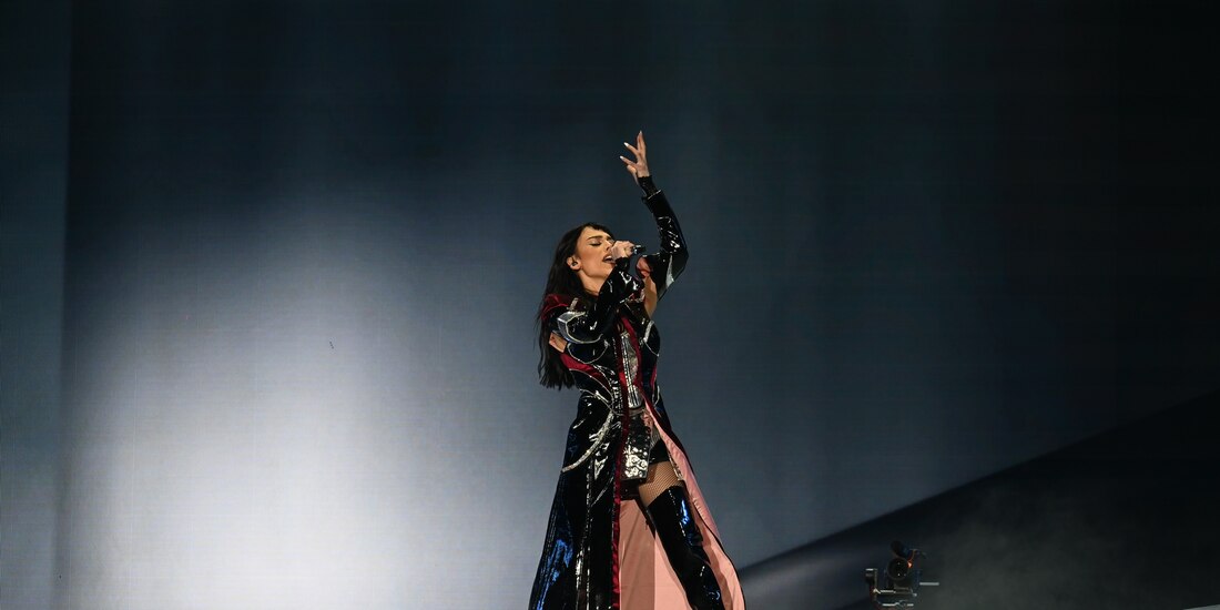 Danna Paola cerró el primer día del Festival Tecate Emblema.