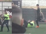 En un partido de futbol amateur en Argentina un jugador pateó al árbitro en la cara