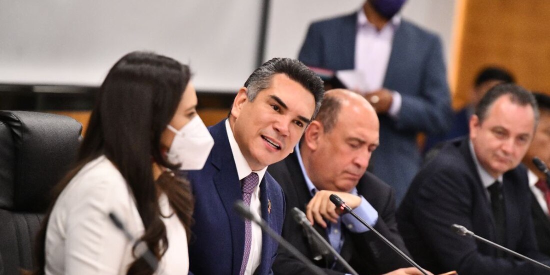 Alejandro Moreno durante la instalación de la Comisión de Gobernación y Población.