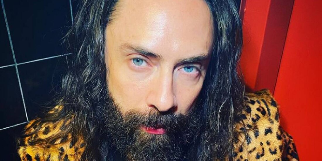 Jay de la Cueva revela que le conflictúa la palabra "wey"