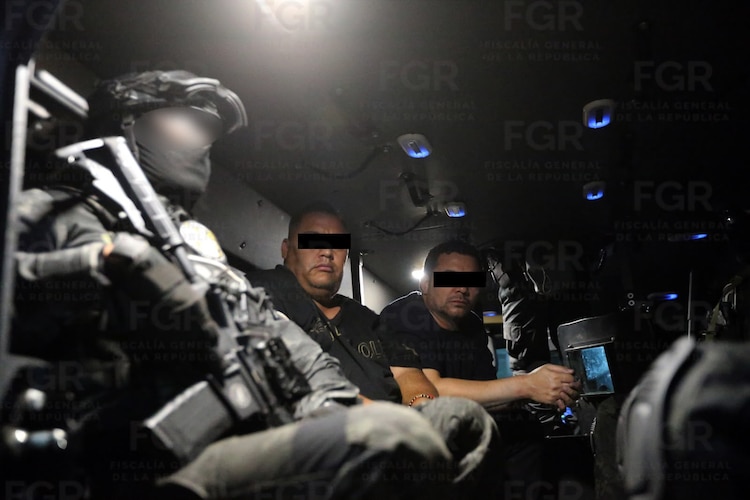 Traslado de "El R1" y Jesús "N".