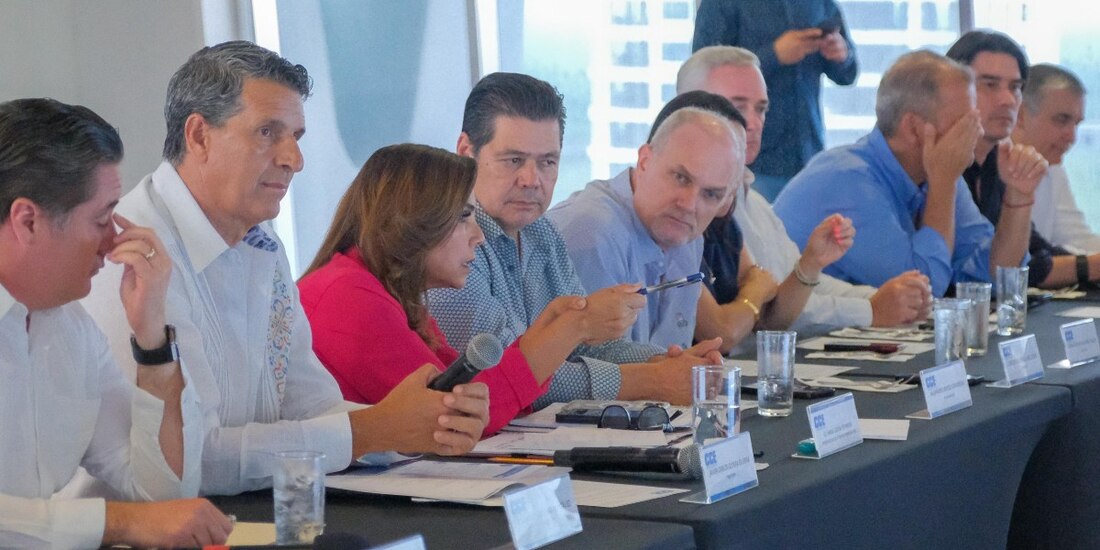 ‘Sector empresarial, clave para construir un Quintana Roo más justo, competitivo y más seguro’, afirma Mara Lezama.