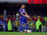 Carlos Salcedo en la final de vuelta del Clausura 2024 de la Liga MX entre Cruz Azul y América.