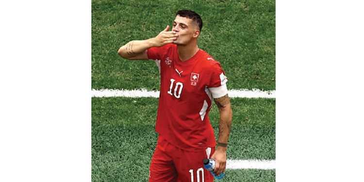 GRANIT XHAKA disputa
su cuarta Copa Mundial
con Suiza. Ha hecho tres
goles en el evento; uno
en la actual edición. Su
debut fue en Brasil 2014