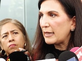 La legisladora panista, ayer, al conversar con los medios.