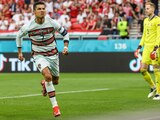 Cristiano Ronaldo celebra tras anotar el segundo gol de Portugal en la Eurocopa 2021
