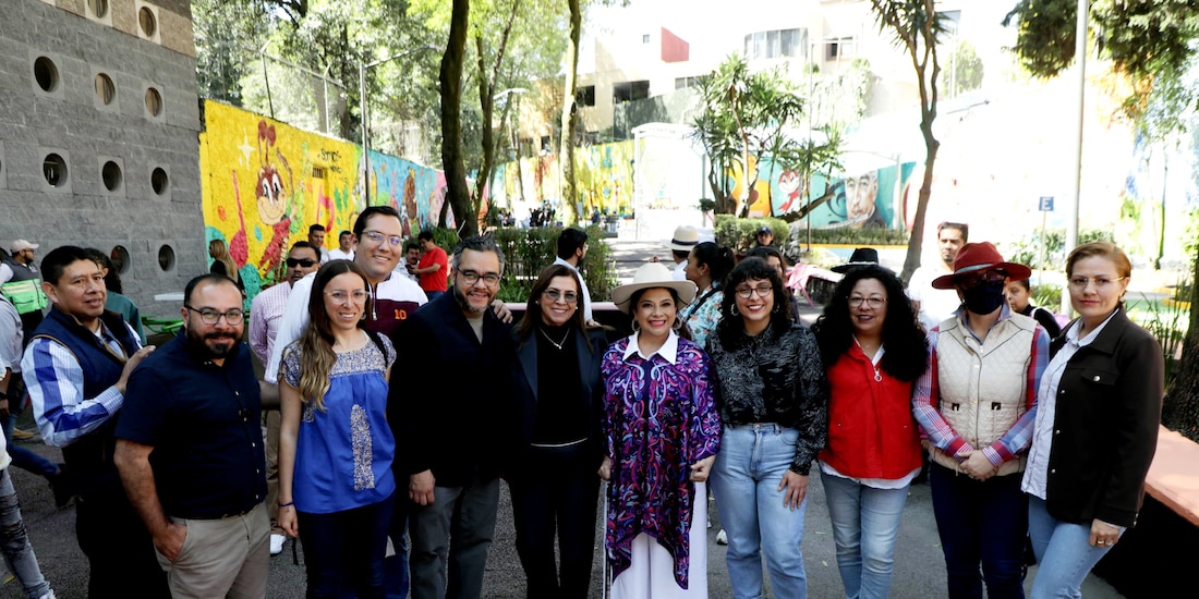 Clara Brugada recorre el renovado Paseo Cri-Cri, un espacio público lleno de vida y arte en la CDMX.