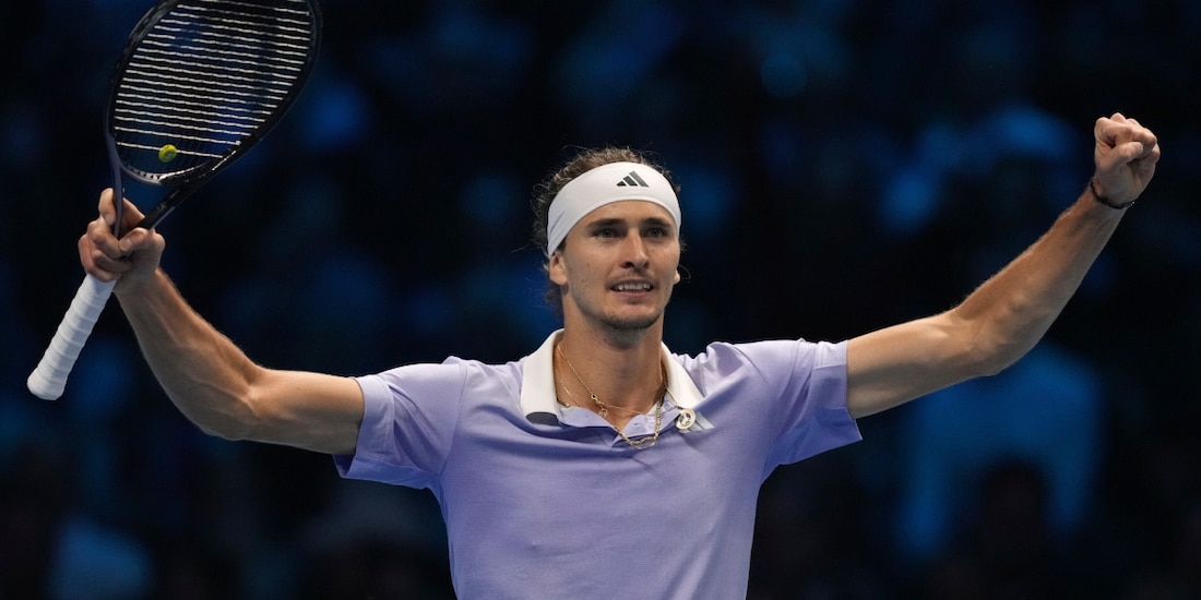 El alemán Alexander Zverev celebra tras ganar un punto de set en el encuentro ante el español Carlos Alcaraz en las Finales de la ATP