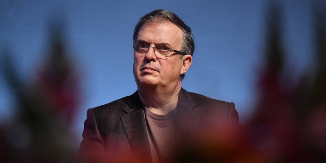 'Nunca he volteado bandera, nunca he sido oportunista', asegura Marcelo Ebrard.