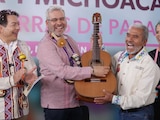 Mario Delgado y Alfredo Ramírez ponen en marcha plan cultural con guitarras de Paracho.