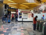 Metro CDMX: Protestan tras caída de vagones de la Línea 12