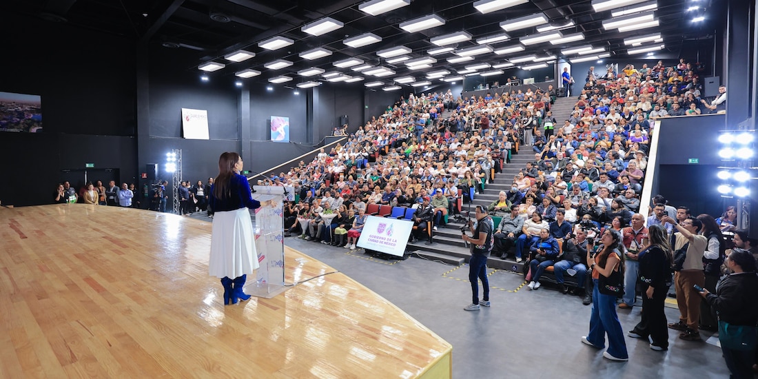 Clara Brugada Molina, jefa de Gobierno de la Ciudad de México, presentó el Programa Presupuesto Participativo para Mercados Públicos en la alcaldía Iztacalco.