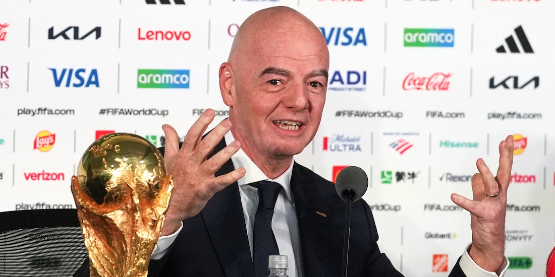 Gianni Infantino durante una conferencia del Mundial.