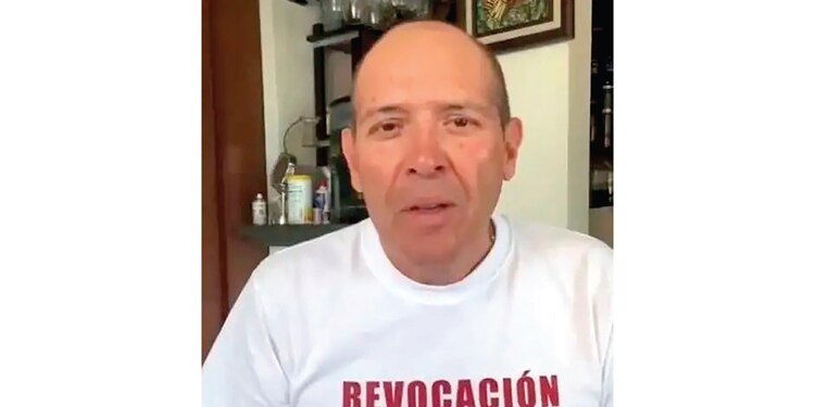 FRANCISCO Alejandro Leyva, comunicador
ejecutado el 22 de julio en un puesto
de comida en San Pablo Etla, Oaxaca, tras
denunciar amenazas vinculadas a su labor
