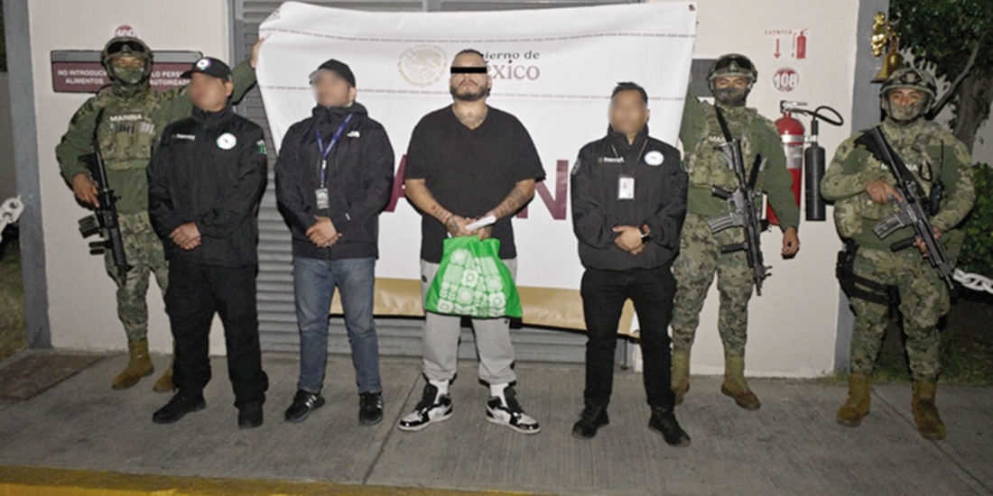 Daniel Alfredo “N”, alias El Cubano, tras ser detenido por autoridades federales, el miércoles.