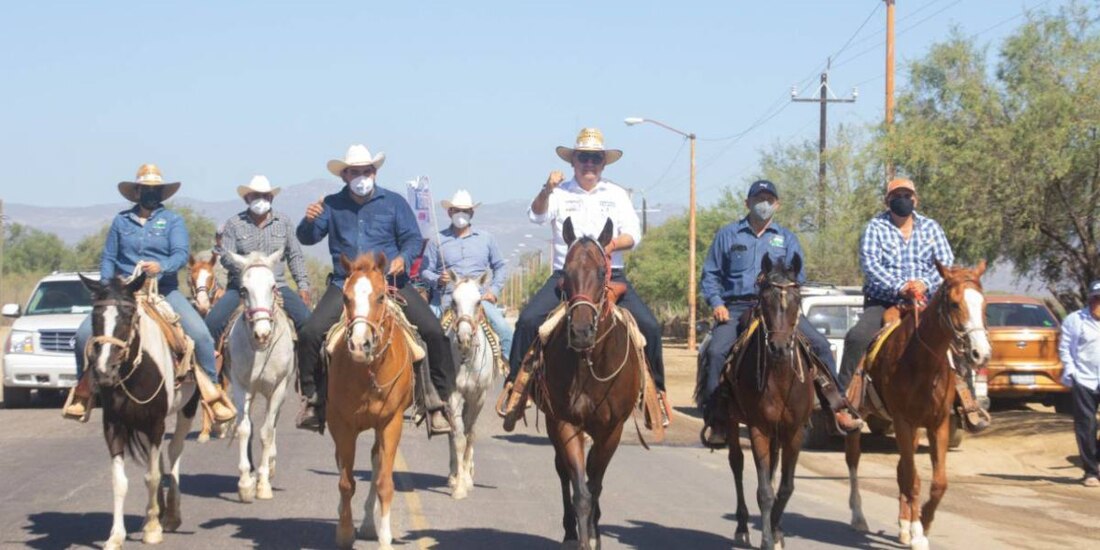 El candidato a la gubernatura de Baja California Sur, Francisco "Pancho" Pelayo Covarrubias, se reunió con productores agrícolas y ganaderos.