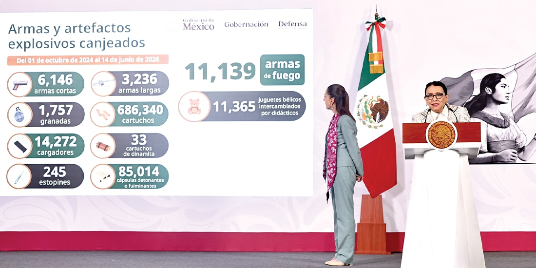 LA PRESIDENTA y la secretaria de Gobernación, Rosa Icela Rodríguez, ayer.