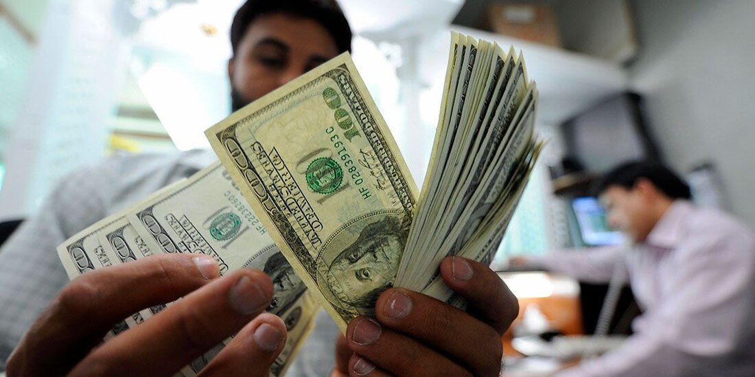 México capta remesas récord de 23.6 mil mdd