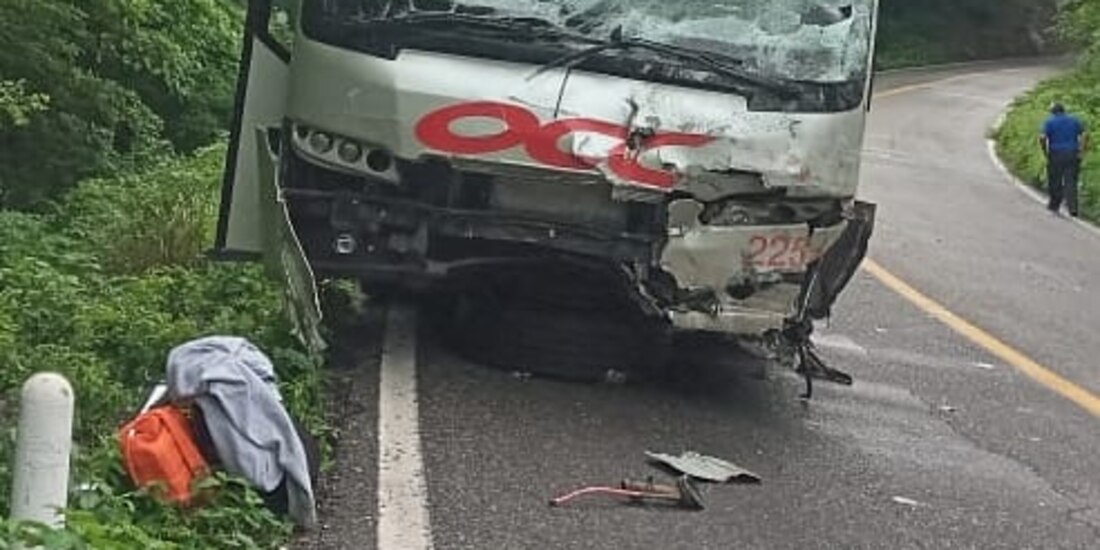 Dentro de las cuatro víctimas fatales se identificó a una concejal electa, Itzel Castro, un hermano del próximo alcalde de San Pedro Huamelula y otros dos militantes de Morena.