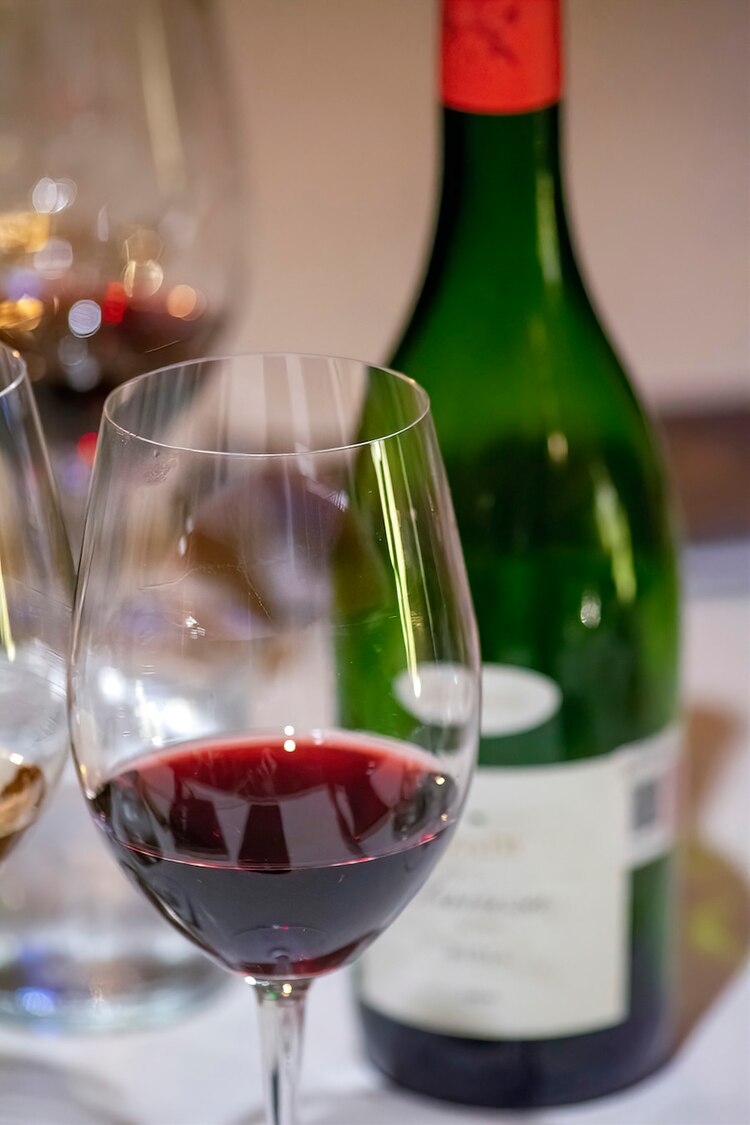 En EU, se conmemora el Día del Vino.