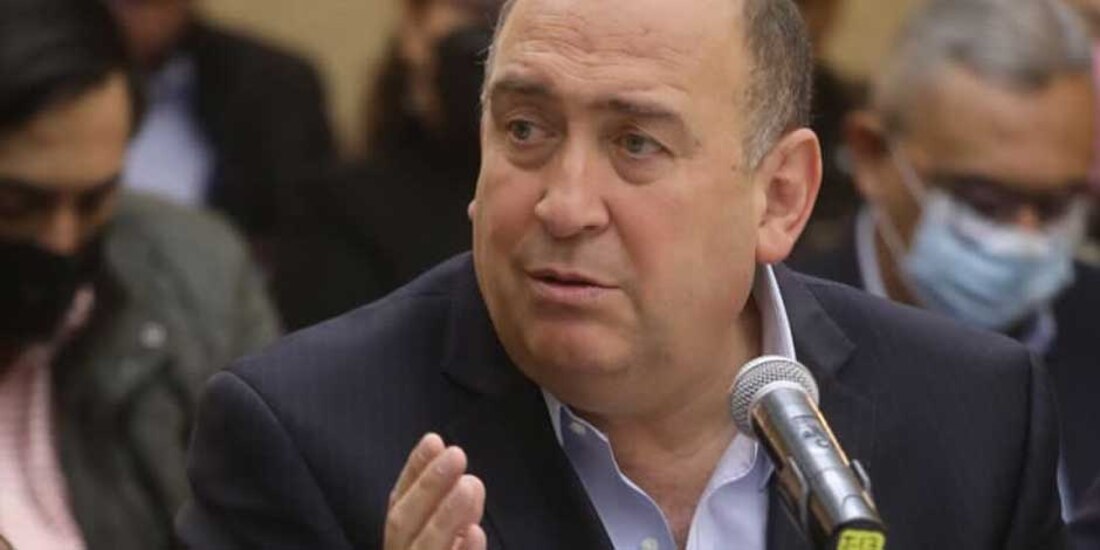 El coordinador del PRI en la Cámara de Diputados, Rubén Moreira.