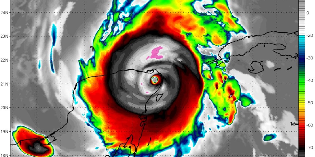 Proyección del huracán Delta, cuando esté situado en la Península de Yucatán