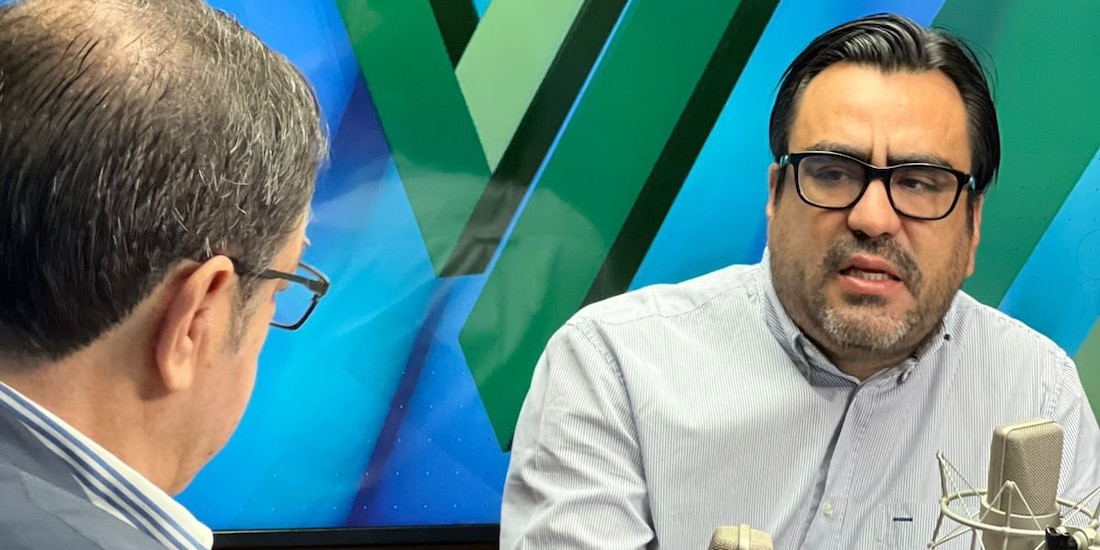 Juan de Dios Gámez Mendívil, presidente municipal con licencia de Culiacán, en una entrevista con medios.