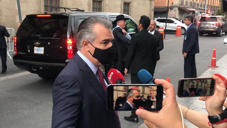 Francisco Cervantes, presidente del CCE, en su llegada a Palacio Nacional.