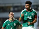 Jesús Gallardo festeja su gol ante Islandia.