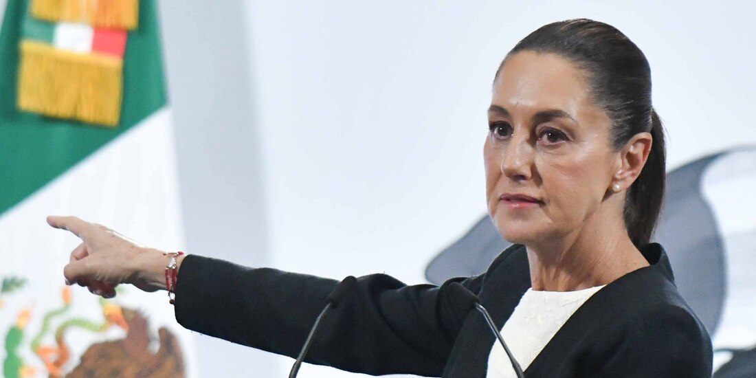 Claudia Sheinbaum, presidenta de México, durante su intervención en la conferencia matutina realizada en Palacio Nacional