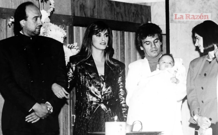 Pedro Torres, Lucía Méndez y Juan Gabriel en el bautizo de Pedro Antonio