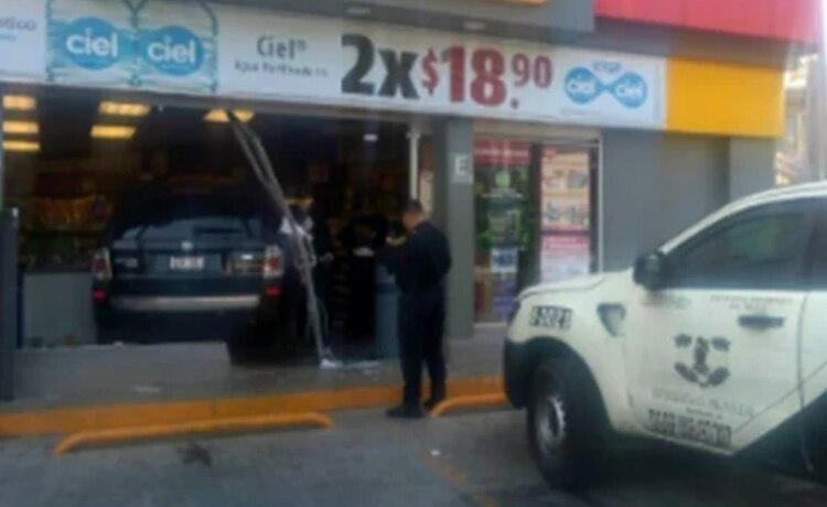 Al sitio arribaron policías de la SSC, para tomar conocimiento de los hechos