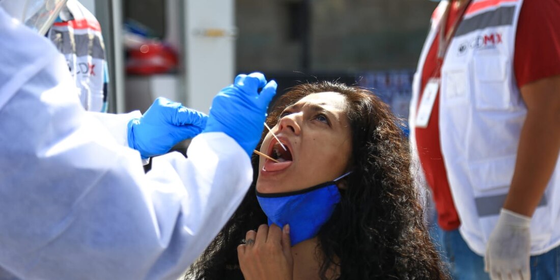 Familiares de desaparecidos en el Zócalo