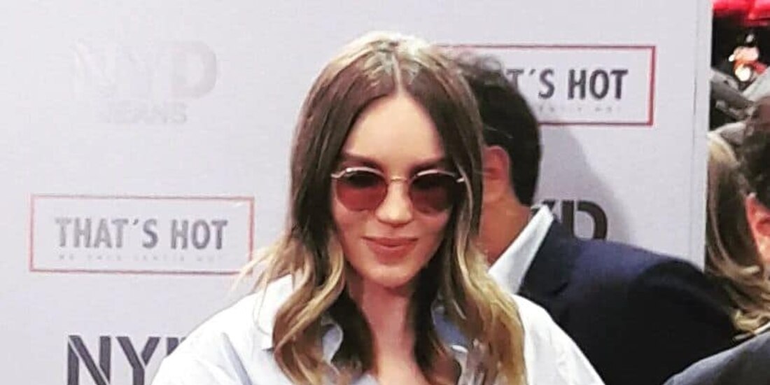 Belinda visita Guadalajara y desata la locura de sus fans (VIDEOS)